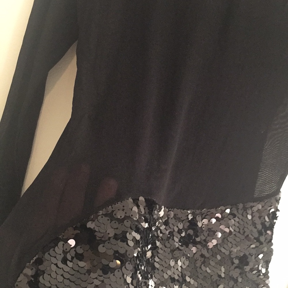 Dress - Picture 4 of 4